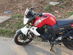 Yamaha FZs